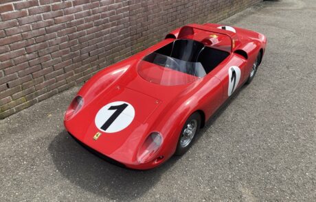 Mortarini Ferrari 330 P2